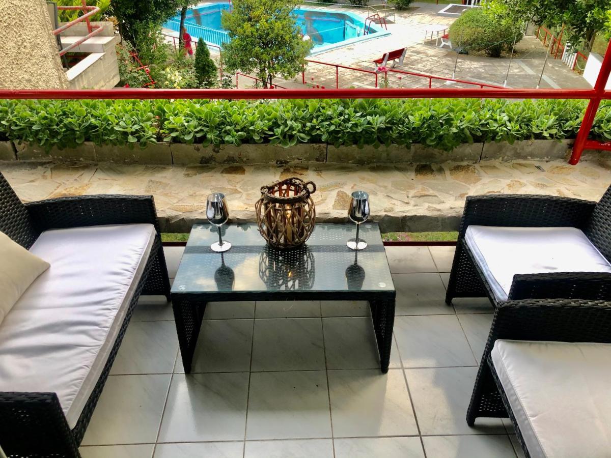 Villavictoria Marias View Pool Apartment Peraía エクステリア 写真